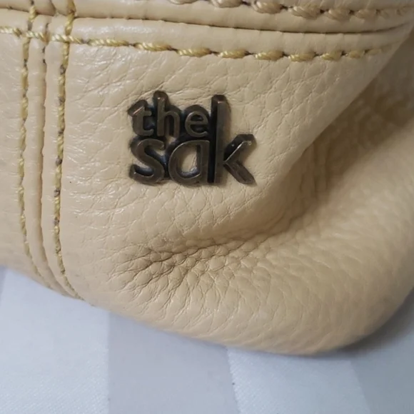 The Sak Leather Shoulder Bag - Picture 3 of 14